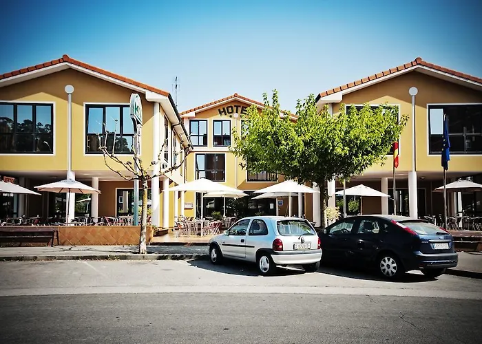 Piedras 3* بيدراس بلانكاس